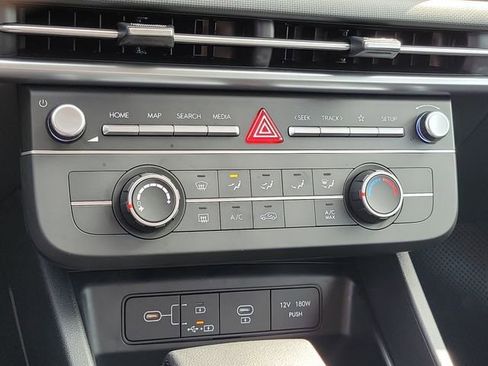 New 2026 Hyundai Tucson SE image 10