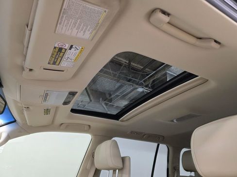 Used 2015 Lexus LX 570 4WD image 44