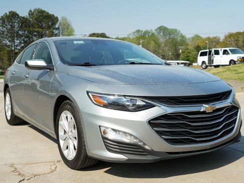 Used 2024 Chevrolet Malibu LT image 35