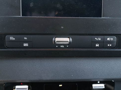 Used 2024 Mercedes-Benz Sprinter 2500 image 25