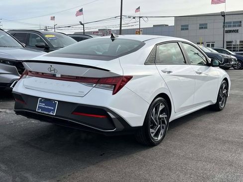 Certified 2025 Hyundai Elantra SEL image 6