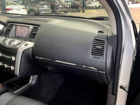 Used 2013 Nissan Murano LE w/ Platinum Pkg image 17
