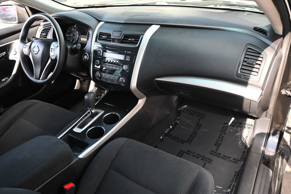 Used 2014 Nissan Altima 2.5 S FWD image 12