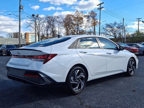 Certified 2025 Hyundai Elantra Sport image 6