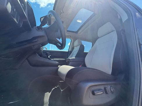Used 2024 Honda CR-V EX image 17