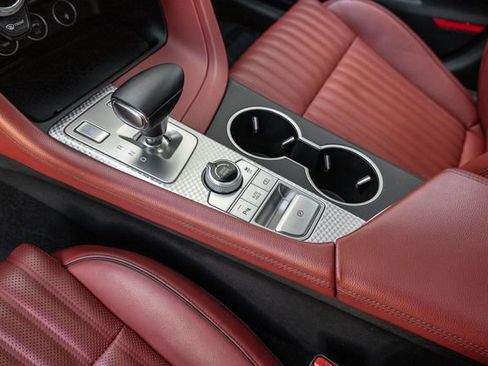 Used 2023 Genesis G70 2.0T w/ Sport Prestige Package image 10