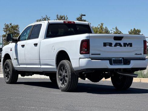 New 2026 RAM 3500 Big Horn AWD/4WD image 5