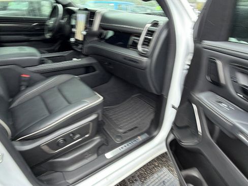 Used 2025 RAM 1500 Limited AWD/4WD image 21