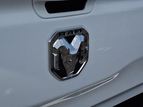 Used 2022 RAM 1500 Big Horn AWD/4WD image 9
