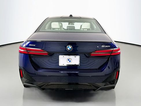 New 2026 BMW 530i xDrive w/ Executive Package AWD/4WD image 6
