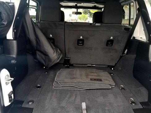 Used 2020 Jeep Wrangler Unlimited Rubicon image 21