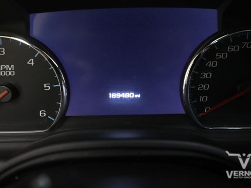 Used 2017 Chevrolet Tahoe LT w/ Z71 Midnight Edition image 9