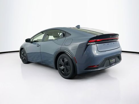 Used 2024 Toyota Prius LE image 5