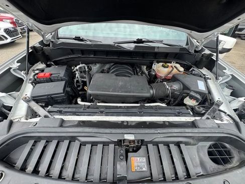 Used 2021 Chevrolet Silverado 1500 High Country w/ Technology Package AWD/4WD image 11