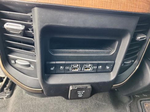 Used 2022 RAM 1500 Limited image 16