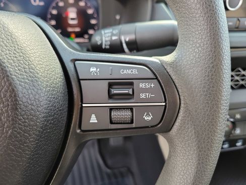 Used 2025 Honda Accord SE image 19