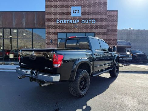 Used 2015 Nissan Titan SV w/ SV Value Truck Package image 7