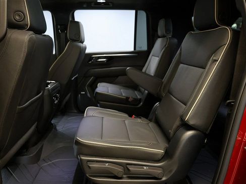 New 2026 Chevrolet Suburban Premier w/ Sun And Tow Package image 19