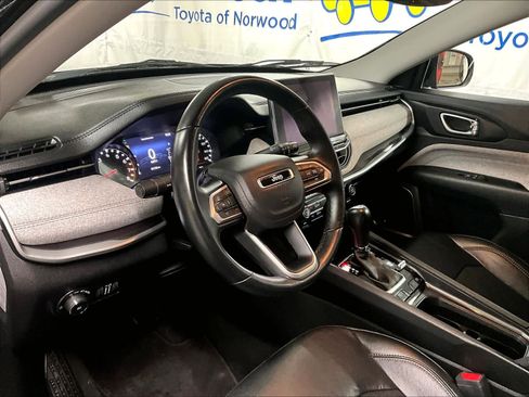 Used 2022 Jeep Compass Latitude w/ Sun and Sound Group image 8