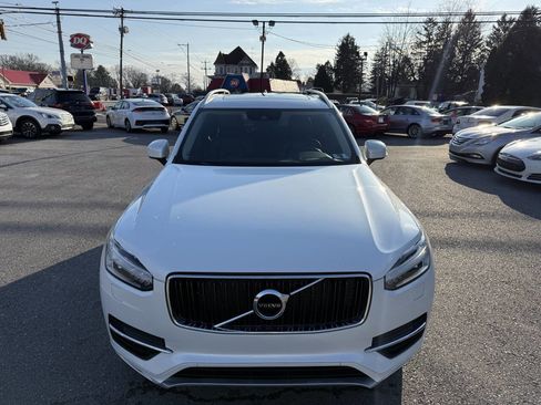 Used 2016 Volvo XC90 T5 Momentum image 2