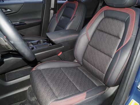 Certified 2025 Chevrolet Equinox RS w/ Safety and Technology Package image 24