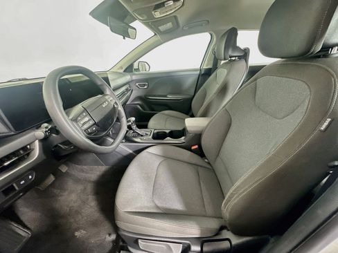 Used 2025 Kia K4 FWD image 13