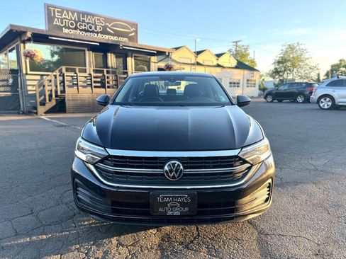 Used 2024 Volkswagen Jetta SE FWD image 7