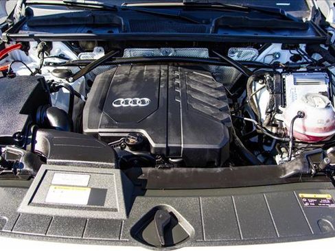 Used 2023 Audi Q5 Premium w/ Convenience Package image 26