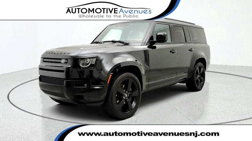 Used 2024 Land Rover Defender 130 X-Dynamic SE AWD/4WD image 1
