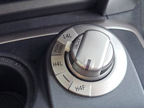Used 2023 Toyota 4Runner Limited AWD/4WD image 28