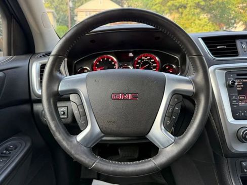 Used 2016 GMC Acadia SLE image 15