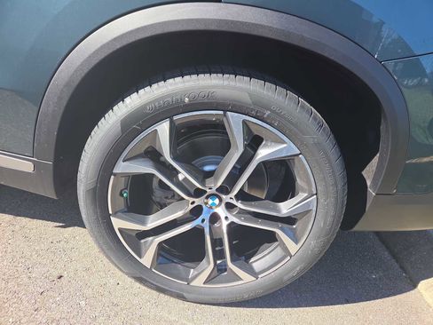 New 2026 BMW X5 xDrive40i AWD/4WD image 9