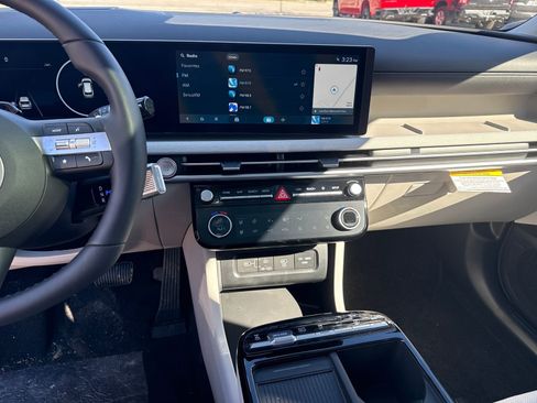 New 2026 Hyundai Tucson Limited AWD/4WD image 16