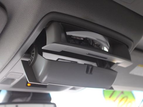 Used 2017 Chevrolet Tahoe LT w/ LT Signature Package image 50