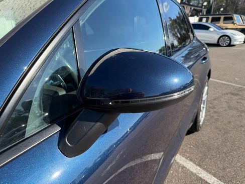 Used 2018 Porsche Macan image 8