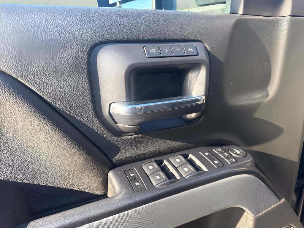 Used 2017 Chevrolet Silverado 2500 LTZ w/ Duramax Plus Package AWD/4WD image 23