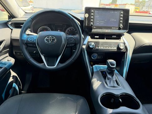 Used 2021 Toyota Venza LE AWD/4WD image 20