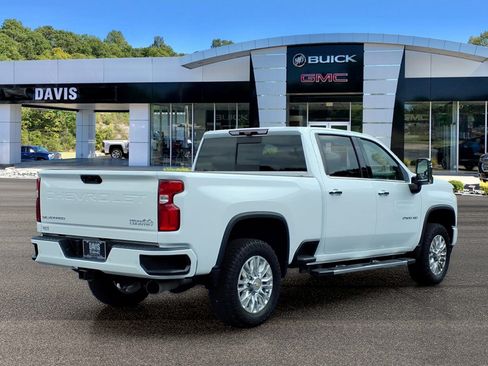 Used 2022 Chevrolet Silverado 2500 High Country AWD/4WD image 6