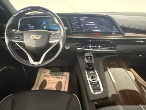 Used 2024 Cadillac Escalade ESV Premium Luxury RWD image 34