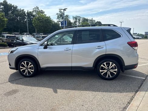 Used 2023 Subaru Forester Limited AWD/4WD image 8