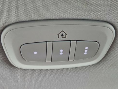 Used 2022 Jeep Cherokee Limited image 36