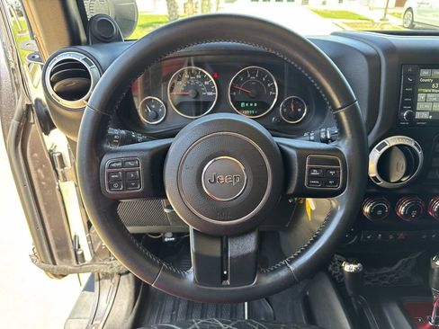 Used 2014 Jeep Wrangler Unlimited Sahara w/ Max Tow Package image 23