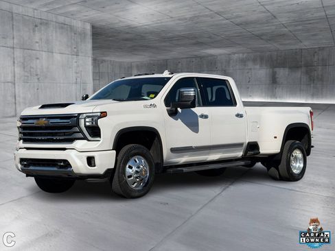Used 2024 Chevrolet Silverado 3500 High Country w/ High Country Premium Package image 2