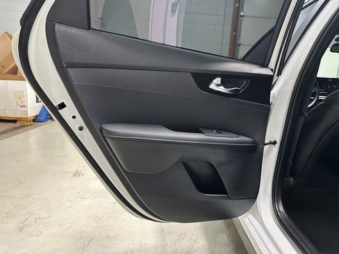 Used 2024 Kia Forte GT-Line w/ GT-Line Premium Package image 21