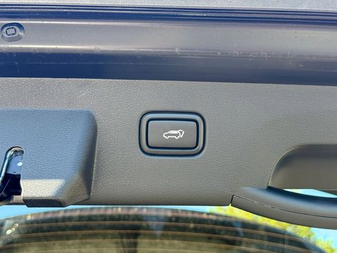 New 2026 Kia Sportage X-Line w/ X-Line Premium Package AWD/4WD image 12