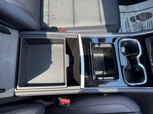 Used 2026 Chevrolet Traverse Z71 w/ LPO, Floor Liner Package AWD/4WD image 22