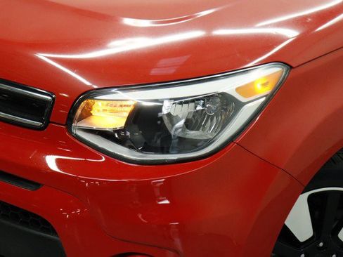 Used 2018 Kia Soul + FWD image 2
