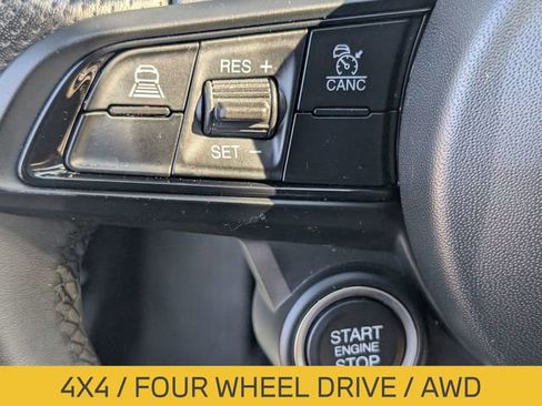 Used 2024 Alfa Romeo Giulia Ti AWD/4WD image 19