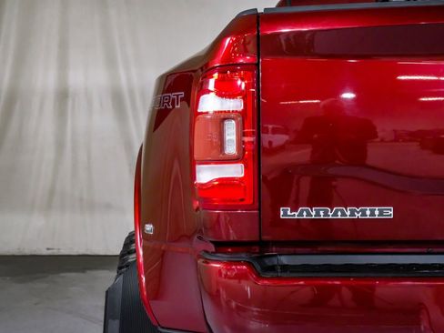 Used 2019 RAM 3500 Laramie image 42