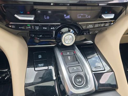 Certified 2023 Acura MDX FWD w/ Technology Package image 18